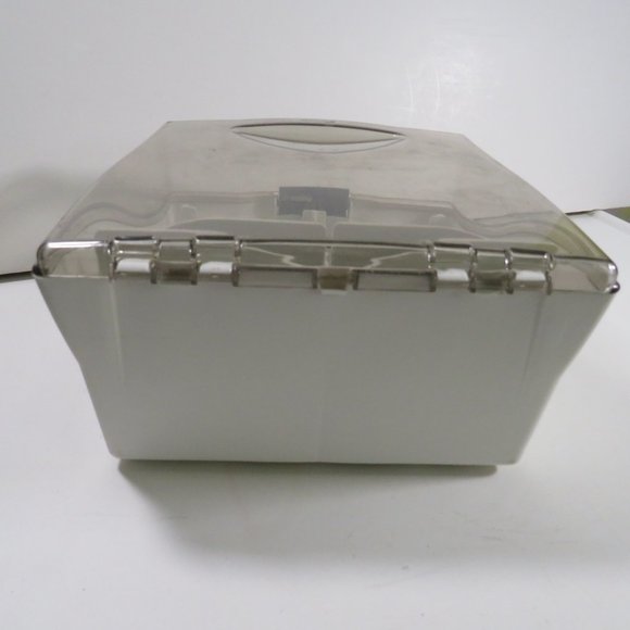 Fellows Floppy Disk Case with permeant center divider & moveable dividers - Picture 7 of 13